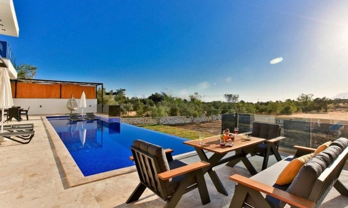 Uzumlu Apartment | Villa with Jacuzzi, Hammam, Sauna and Pool in Kas