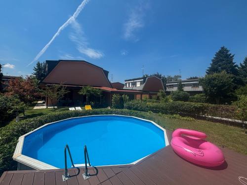 Bollate Villa | Villa with pool, 3 room with gym 20 minutes from Milan