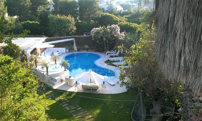 Rosa Marina Villa | Villa with pool and whirlpool on the sea