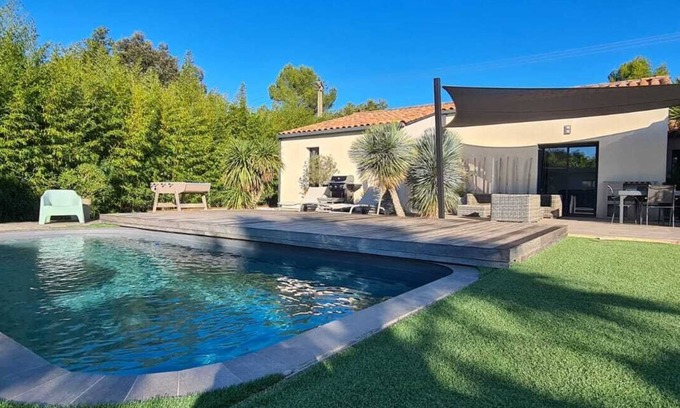 Sommieres House | Villa with pool in a haven of peace
