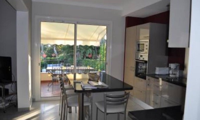 Boulouris-sur-Mer Villa | VILLA with swimming pool 1 to 14 pers near sea, 3 apartments