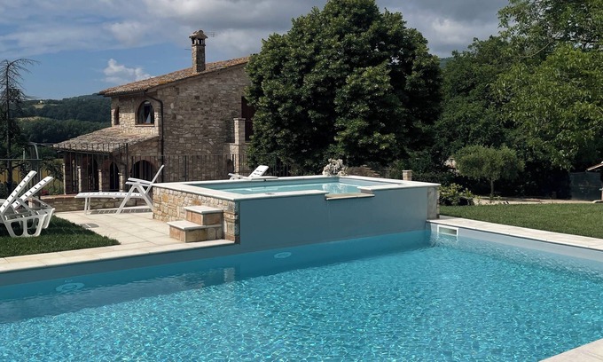 Fratta Apartment | Villa with swimming pool close to Todi surrounded by olive trees - Tiglio