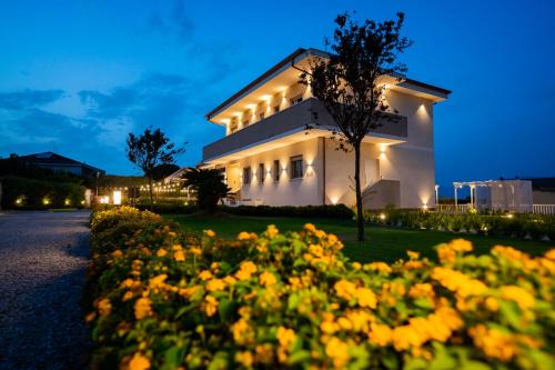 Magazzeno Apartment | Villa Zefiro - Suites & Events