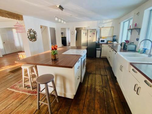Waitsfield House | Village House home