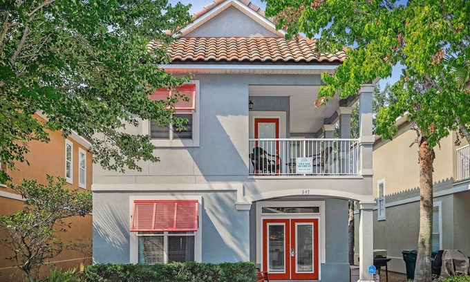 Villages of Crystal Beach House | Village Retreat, Resort Pool and 3 blocks to beach !
