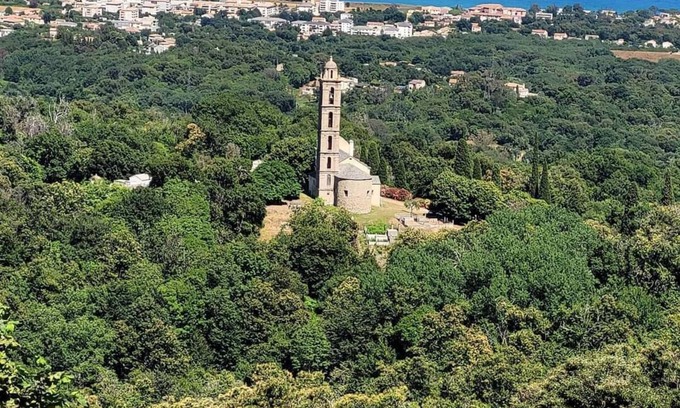 San-Nicolao Apartment | Village studio close to hiking trails and 12 minutes from the beach