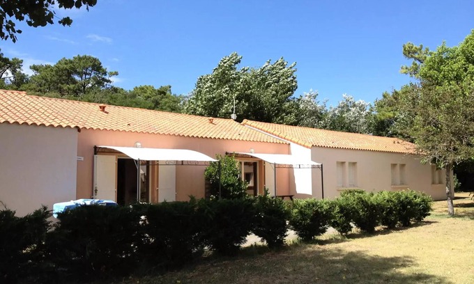 La Barre-de-Monts Villa | Village Vacances La Caillebotière* - 3 Room Gite 5 People