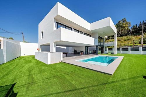 Torremolinos House | VillaSpainExperience