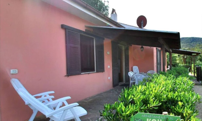Naregno Villa | VILLETTA "THE OLIVE" close to the beach, nice private garden, air conditioning