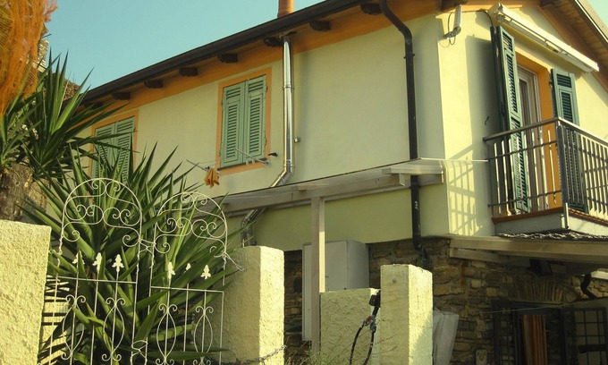 Stellanello Cottage | Villetta under the olive trees with terrace, barbecue and spectacular views