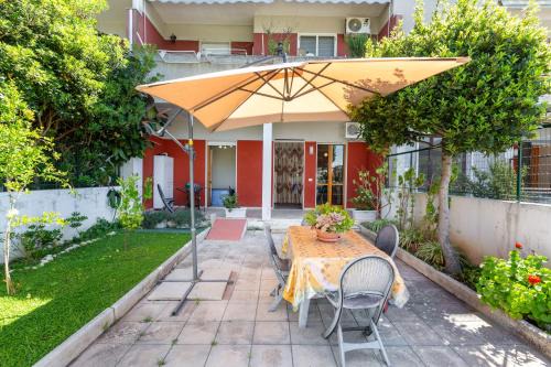 San Cataldo House | Villino Silvana by BarbarHouse