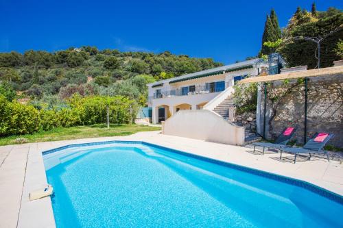 Nice Villa | Vinaigrier Hills VI3086 by Riviera Holiday Homes