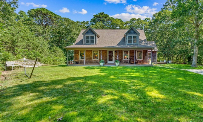 Tisbury House | Vineyard Haven House: Fire Pit, BeachNearby & Garden View