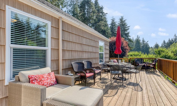 Freeland House | Vineyard House - Walk to Downtown Freeland