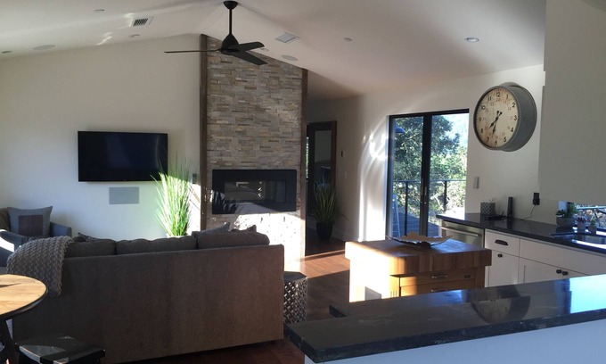 Calistoga Cottage | Vineyard View Guest House