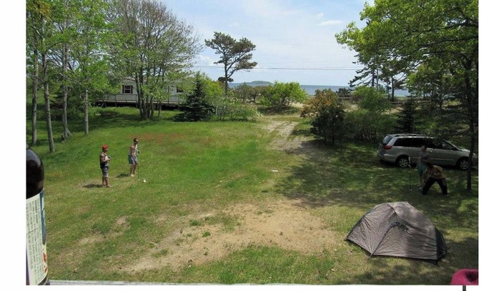 Phippsburg House | Vintage 2-bedroom mobile home on Popham Beach