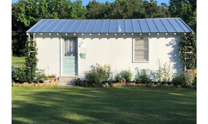 Kitty Hawk House | Vintage Beach Cottage (Outer Banks, NC)