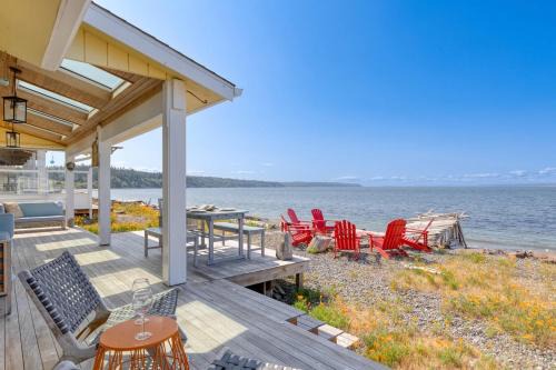 Coupeville House | Vintage Beach House