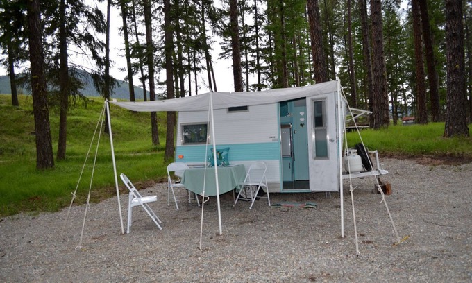 Thompson Falls House | Vintage Camper Rental Perfect for Glamping in Montana