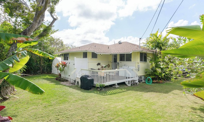 Kalama Tract House | 🌴 Vintage Hawai'ian style beach home 🌴