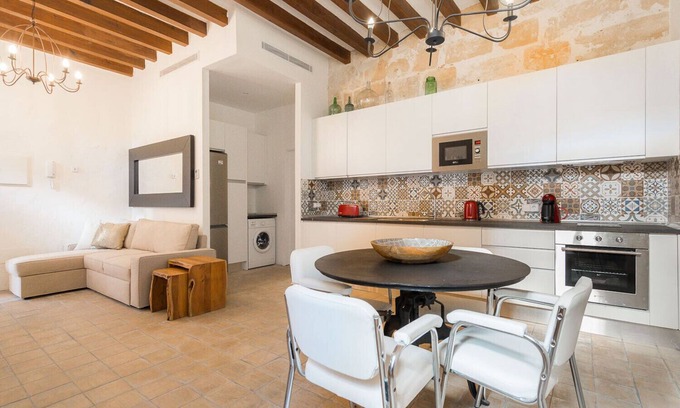 Cort Apartment | VINTAGE PALMA PALACE (CLASSIC 2) TI/200