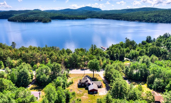 Skylark Beach House | Vintage Schroon Lake Farmhouse w/Private Beach!