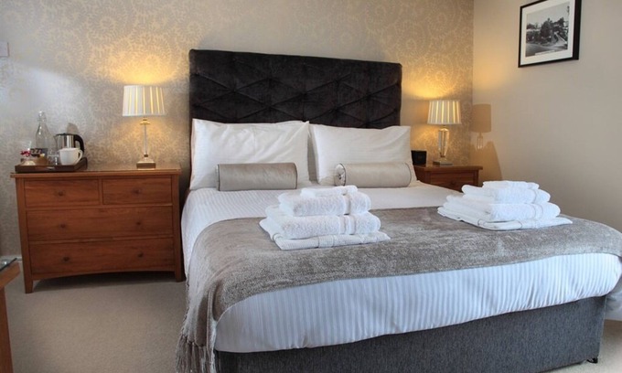 Bloxham Bed & Breakfast | Virginia House Bed and Breakfast