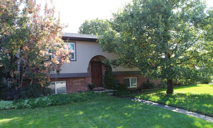 Greeley House | Virginia's Guest House- 4 bedroom home on a quiet corner lot in West Greeley