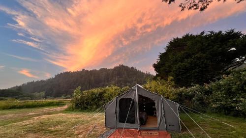 Klamath Other | Vista Glamping Tent