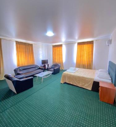 Turkestan Hotel | Vista