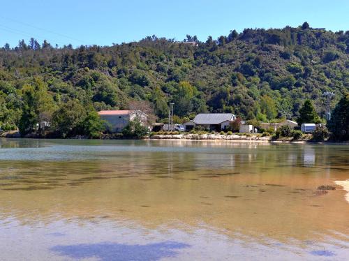 Ngaio Bay House | Vista Lagoon - Kaiteriteri Holiday Unit