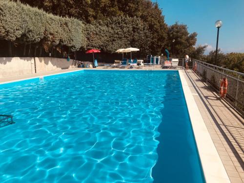 Bergeggi Apartment | Vista mare piscina e servizio navetta