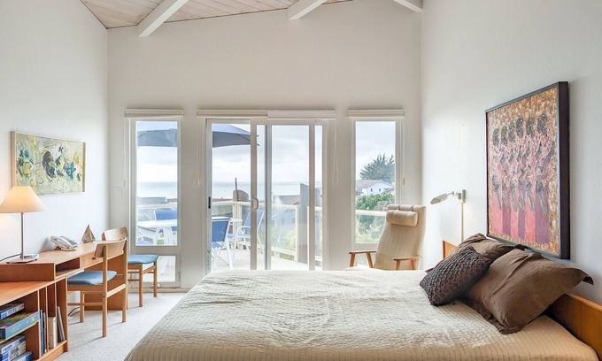 La Selva Beach House | Vista Oasis – Oceanfront Beach House