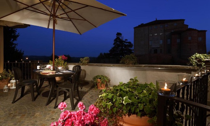 Carru Bed & Breakfast | Vista Sulle Langhe