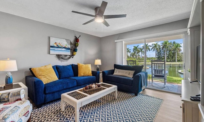 St. Petersburg Condo | Vista Verde West|6-136| 2BD 2BA