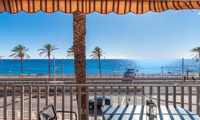 Vilassar de Mar Apartment | Vistamar Beach 30 min Barcelona