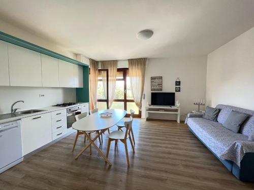 Tirrenia Apartment | Vittoria Apartament