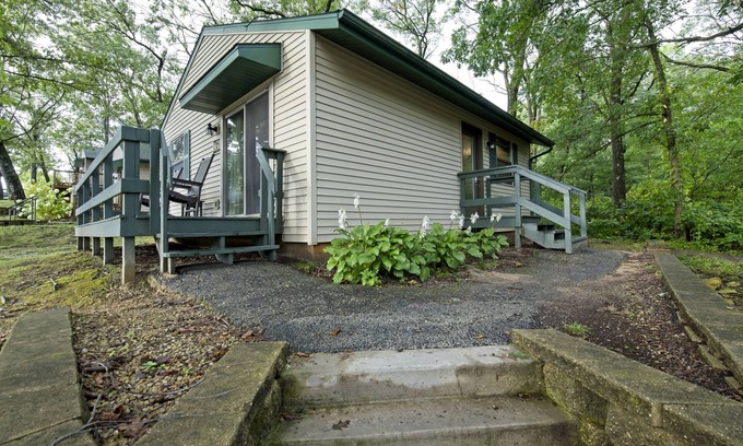 Wisconsin Dells Cottage | Vivacious Christmas Mountain Village, 2 Bedroom Cottage