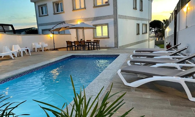 Aios House | Vivienda adosada con piscina cerca de la playa