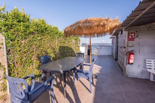 O Grove Apartment | Vivienda con jardin y acceso a pequeña playa