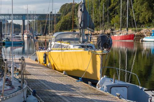 Finistere Boat Rental | Voilier Pyman - Le Chant Des Voiles