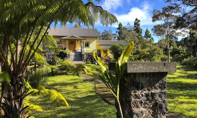 Volcano House | Volcano Village Historic Col-Villa
