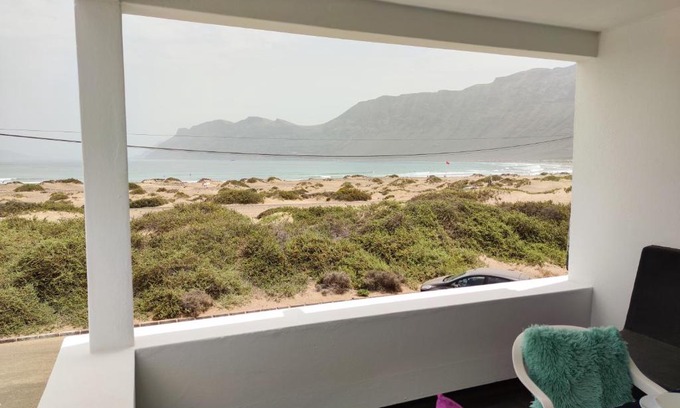 Caleta de Famara House | VolKKanrentals Beach View House