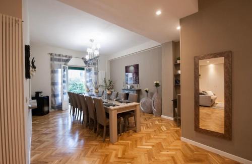 Vomero Apartment | Vomero Grandi Residenze Napoli