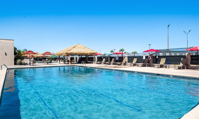 Tucson Hotel | Voyager Resort Inn