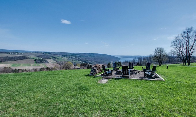 Bluff Point House | VR#006: PAMPER YOURSELF in this Finger Lakes gem in and out!