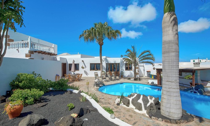Tinajo Cottage | Vrbo Property