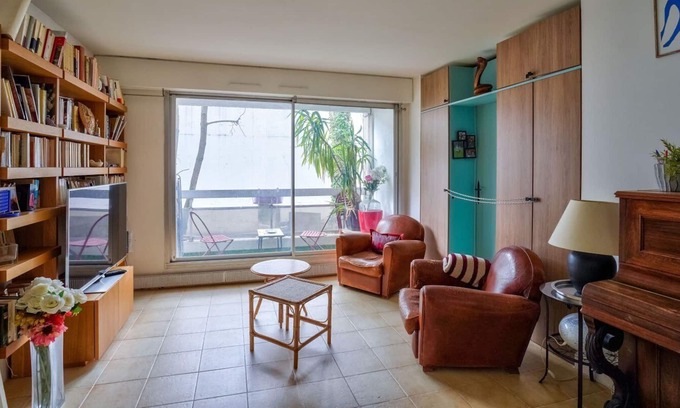 Flandres Apartment | Vrbo Property