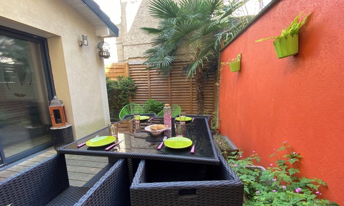 Parapluies House | Vrbo Property