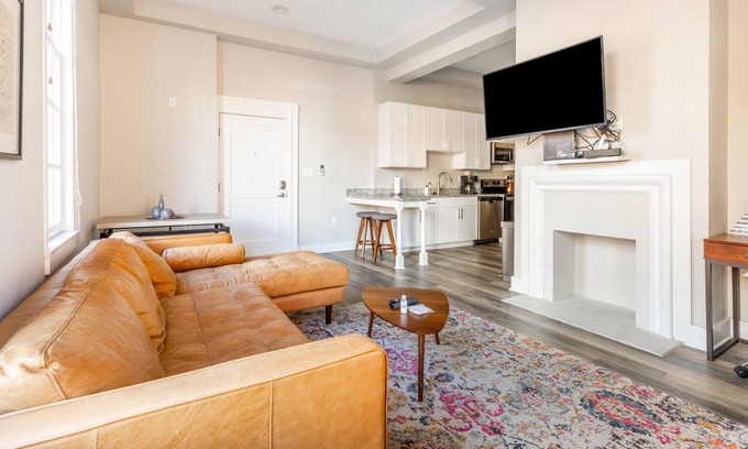 Jefferson Manor Apartment | Vrbo Property